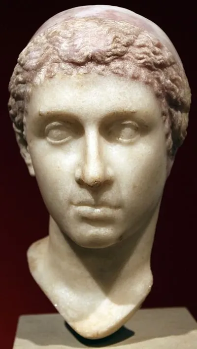 The Berlin Cleopatra, a world-famous marble bust of the Queen.